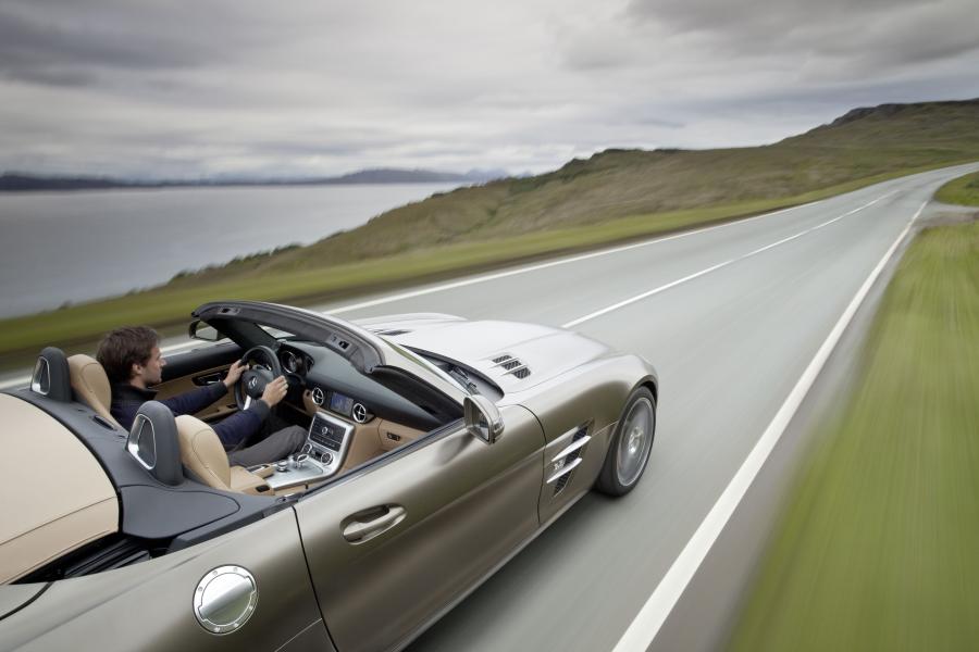 Mercedes-Benz SLS AMG Roadster 2011 года  (фото 74 из 183)